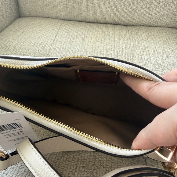 NWT Coach Teri Shoulder Bag in Chalk - Picture 3 of 7